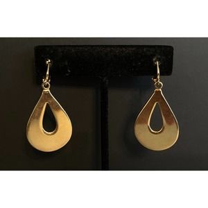 Sarah Coventry Vintage Gold Tone Tear Drop Dangle Clip Earrings